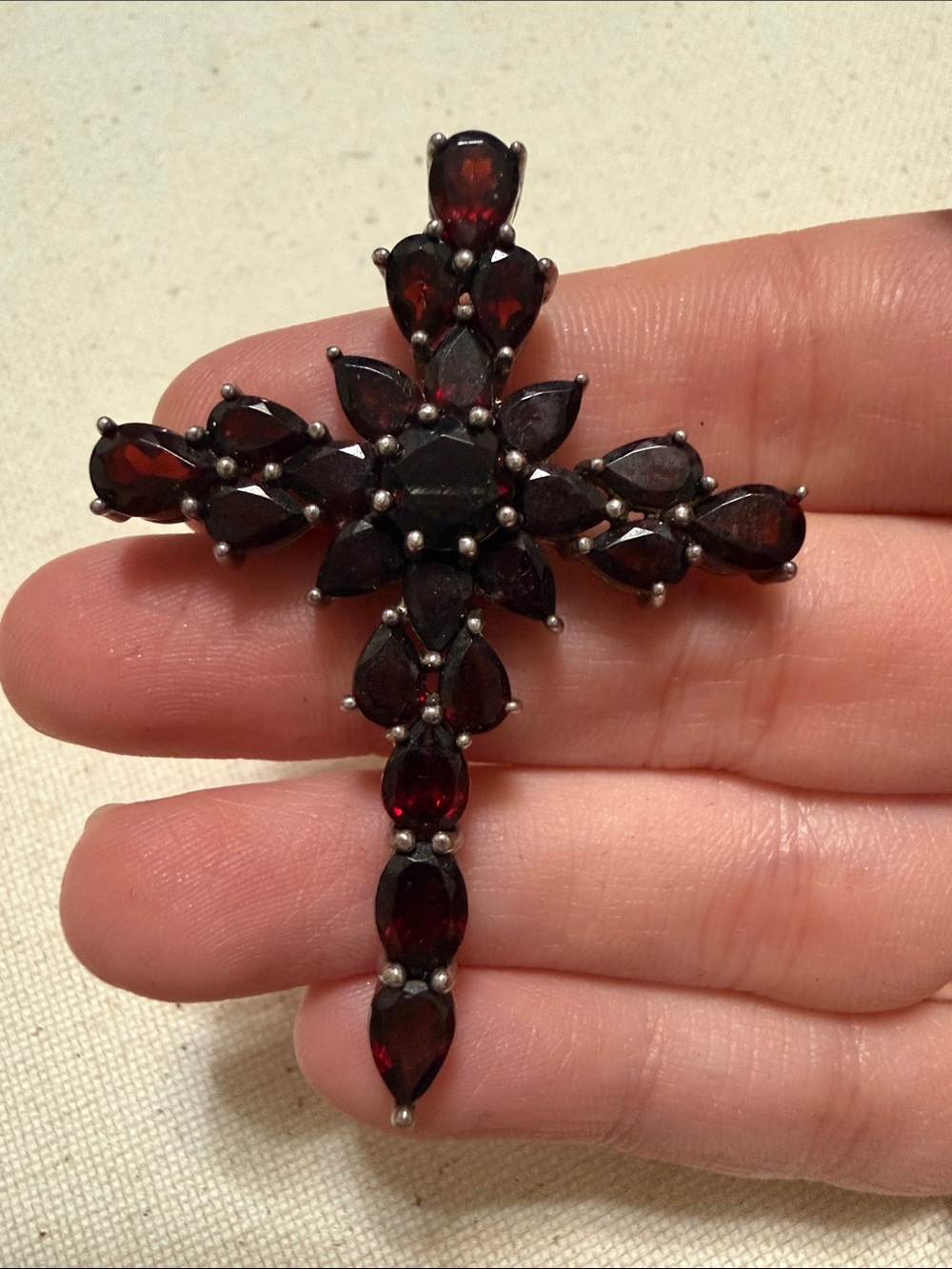 Beautiful Sterling Silver 925 Deep Red Garnet gem Stone Cross Pendant